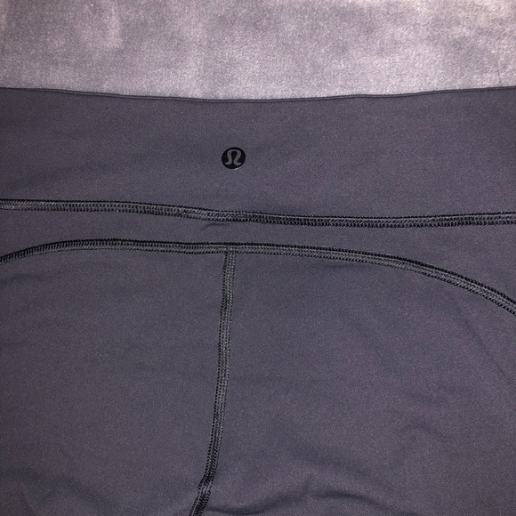 NWOT Lululemon breezy capri shorts - Picture 4 of 12